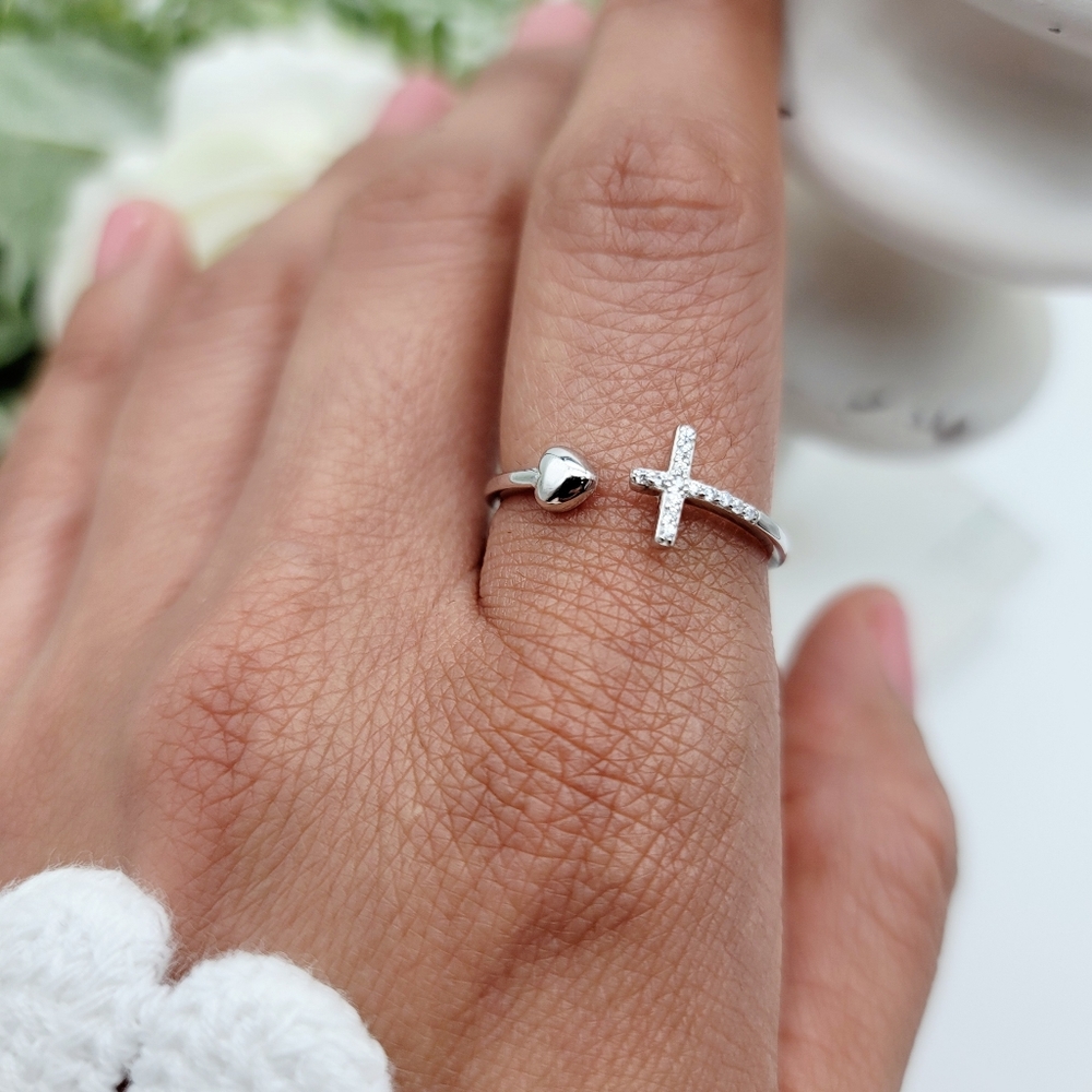 🥰 GOD LOVES ME RING - Picture 3 of 9